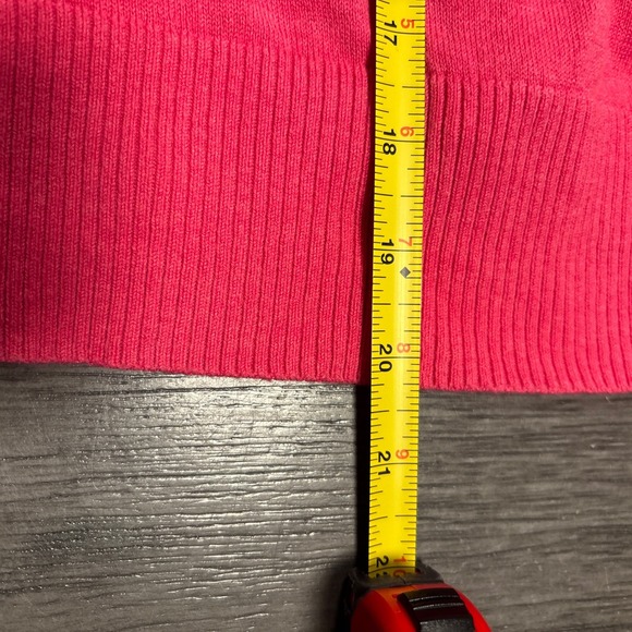 Hollister Cardigan Sweater Women's Small Pink Knitted Cropped Flower Embellished - Picture 6 of 6